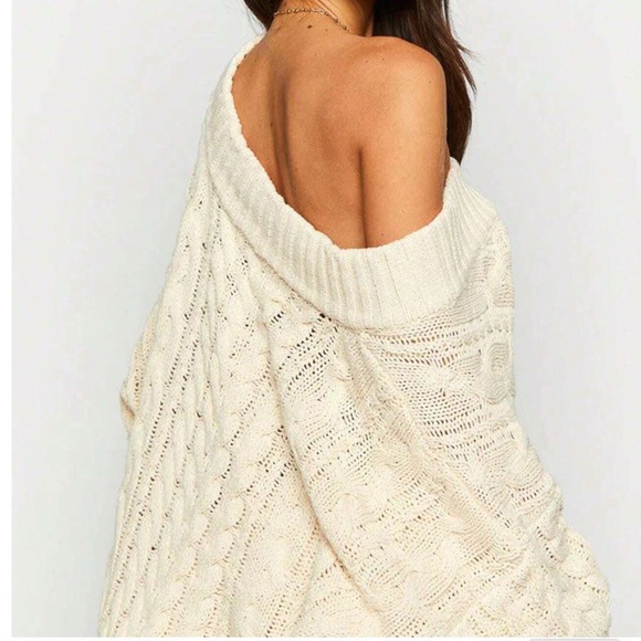 Cozy Beige V neck Chunky Cable knit Oversized Sweater Top - Picture 5 of 5